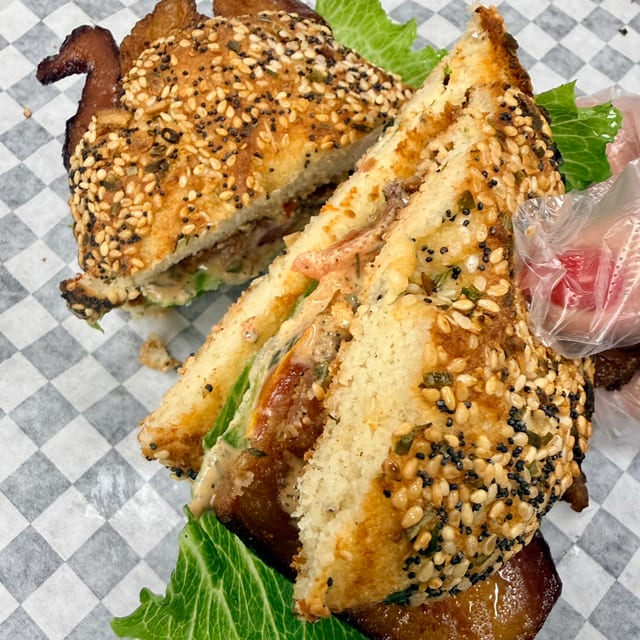 BLT-R.